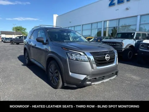 More photos of 2023 Nissan Pathfinder SL at Zeigler Ford of Lowell, MI