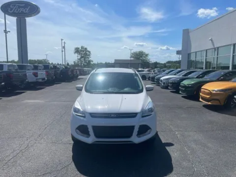 More photos of 2016 Ford Escape SE at Zeigler Ford of Lowell, MI