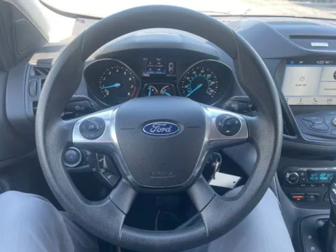 Photos of 2016 Ford Escape SE for sale in Lowell, MI at Zeigler Ford of Lowell