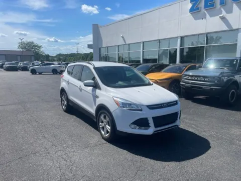 More photos of 2016 Ford Escape SE at Zeigler Ford of Lowell, MI