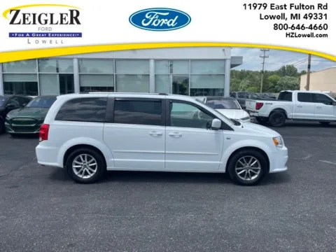 White 2014 Dodge Grand Caravan SXT for sale in Lowell, MI