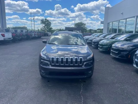 More photos of 2016 Jeep Cherokee Latitude at Zeigler Ford of Lowell, MI