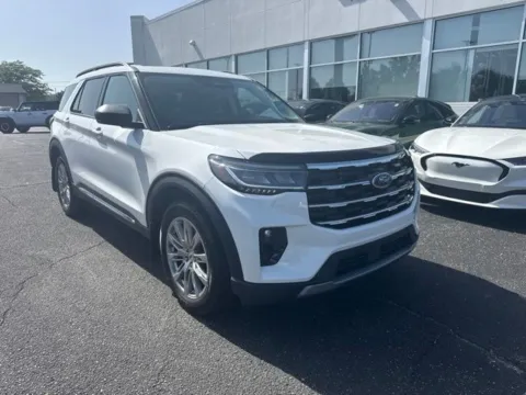 Photos of 2025 Ford Explorer Active for sale in Lowell, MI at Zeigler Ford of Lowell