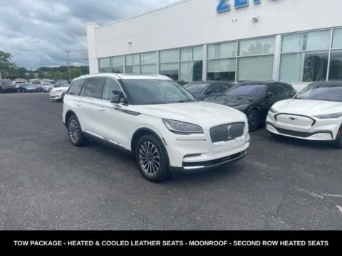 More photos of 2023 Lincoln Aviator Standard at Zeigler Ford of Lowell, MI