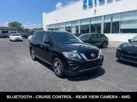 More photos of 2017 Nissan Pathfinder S at Zeigler Ford of Lowell, MI