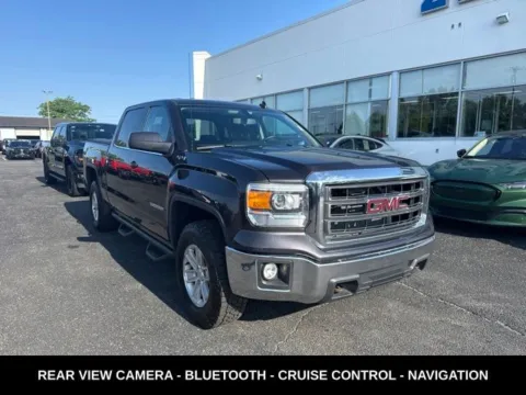 More photos of 2014 GMC Sierra 1500 SLE at Zeigler Ford of Lowell, MI