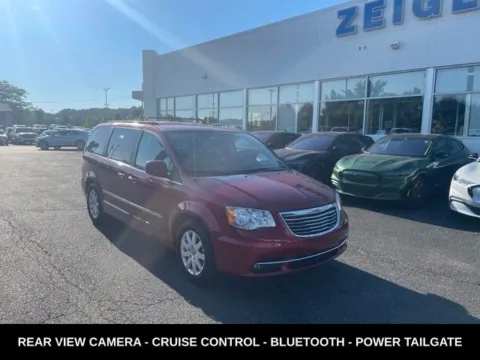 More photos of 2013 Chrysler Town & Country Touring at Zeigler Ford of Lowell, MI