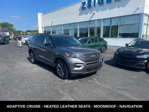 More photos of 2023 Ford Explorer XLT at Zeigler Ford of Lowell, MI