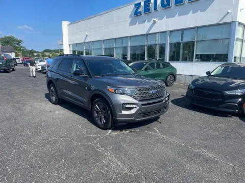 More photos of 2023 Ford Explorer XLT at Zeigler Ford of Lowell, MI