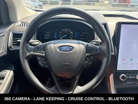 Photos of 2024 Ford Edge SE for sale in Lowell, MI at Zeigler Ford of Lowell