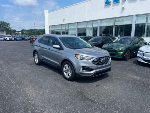 More photos of 2020 Ford Edge SEL at Zeigler Ford of Lowell, MI