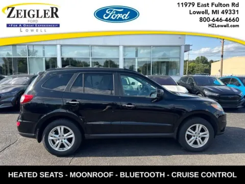 Black 2011 Hyundai Santa Fe Limited for sale in Lowell, MI