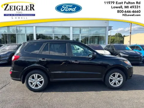 2011 Hyundai Santa Fe Limited for sale in Lowell, MI