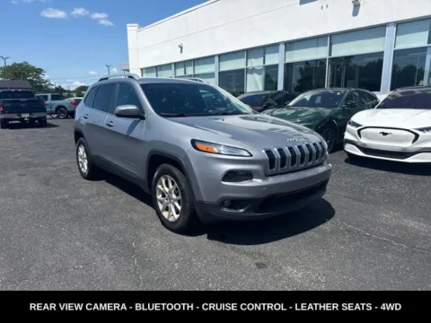 More photos of 2015 Jeep Cherokee Latitude at Zeigler Ford of Lowell, MI
