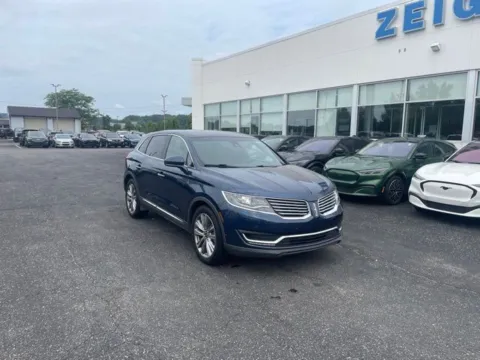 More photos of 2017 Lincoln MKX Reserve at Zeigler Ford of Lowell, MI