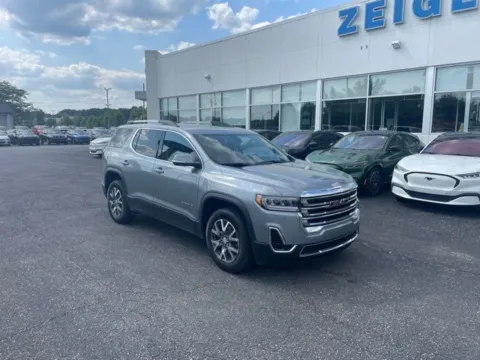 More photos of 2023 GMC Acadia SLE at Zeigler Ford of Lowell, MI