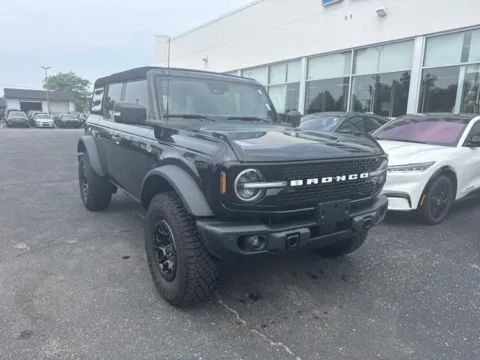Photos of 2023 Ford Bronco Wildtrak for sale in Lowell, MI at Zeigler Ford of Lowell