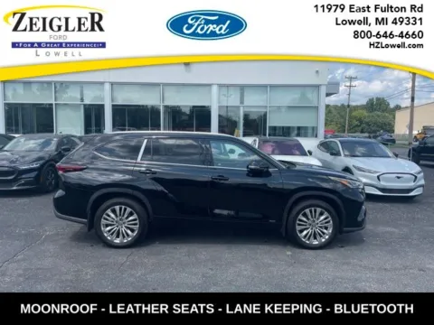 Black 2026 Toyota Highlander Hybrid Platinum for sale in Lowell, MI