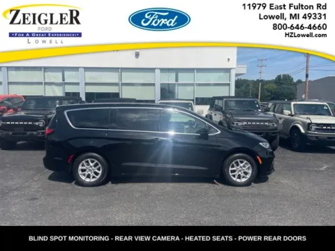 Black 2024 Chrysler Pacifica Touring L for sale in Lowell, MI