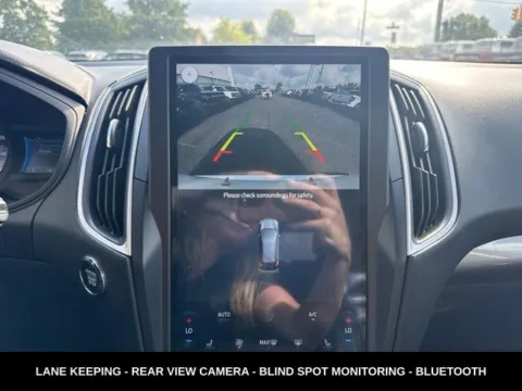 More photos of 2024 Ford Edge SEL at Zeigler Ford of Lowell, MI