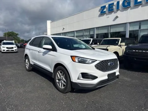 Photos of 2024 Ford Edge SEL for sale in Lowell, MI at Zeigler Ford of Lowell