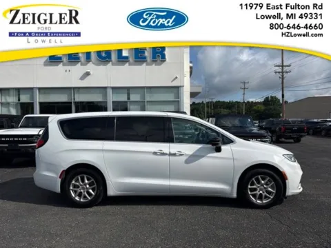 White 2024 Chrysler Pacifica Touring L for sale in Lowell, MI