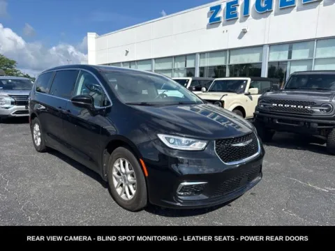 More photos of 2024 Chrysler Pacifica Touring L at Zeigler Ford of Lowell, MI