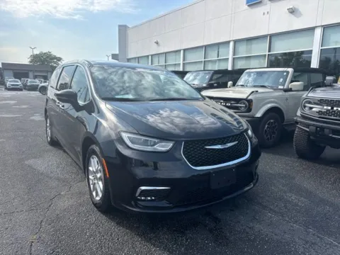 Photos of 2024 Chrysler Pacifica Touring L for sale in Lowell, MI at Zeigler Ford of Lowell