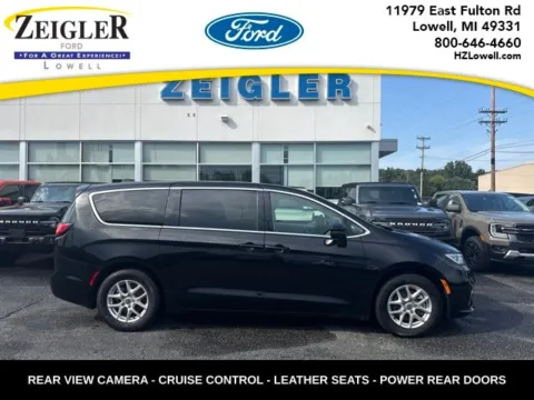 Black 2024 Chrysler Pacifica Touring L for sale in Lowell, MI