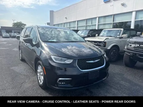 More photos of 2024 Chrysler Pacifica Touring L at Zeigler Ford of Lowell, MI