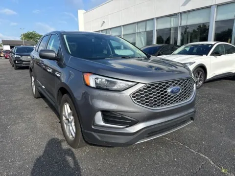 Photos of 2024 Ford Edge SEL for sale in Lowell, MI at Zeigler Ford of Lowell