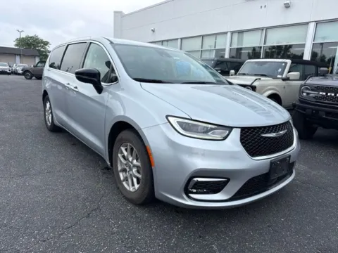 Photos of 2024 Chrysler Pacifica Touring L for sale in Lowell, MI at Zeigler Ford of Lowell