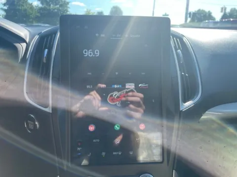 More photos of 2024 Ford Edge SEL at Zeigler Ford of Lowell, MI