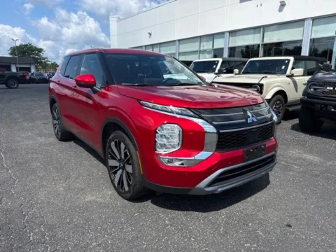 Photos of 2025 Mitsubishi Outlander SE for sale in Lowell, MI at Zeigler Ford of Lowell