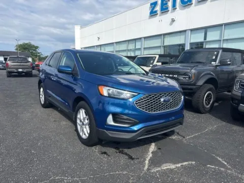 Photos of 2024 Ford Edge SEL for sale in Lowell, MI at Zeigler Ford of Lowell