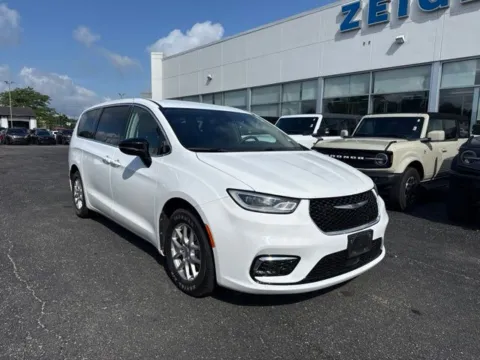 Photos of 2024 Chrysler Pacifica Touring L for sale in Lowell, MI at Zeigler Ford of Lowell