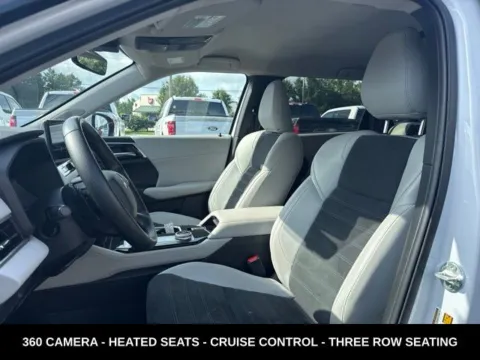 Photos of 2025 Mitsubishi Outlander SE for sale in Lowell, MI at Zeigler Ford of Lowell