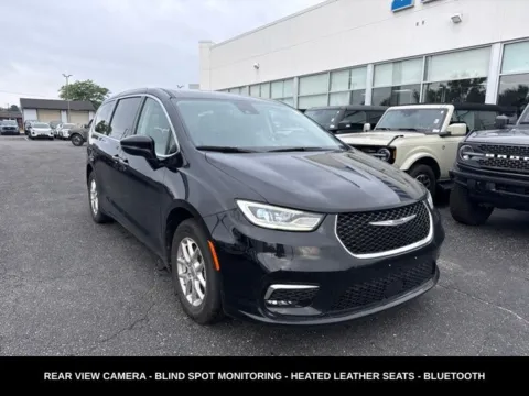 More photos of 2024 Chrysler Pacifica Touring L at Zeigler Ford of Lowell, MI