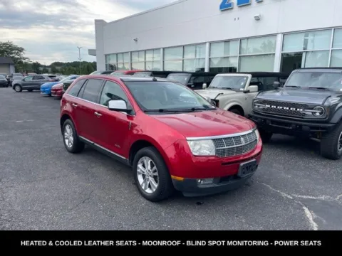 More photos of 2010 Lincoln MKX at Zeigler Ford of Lowell, MI