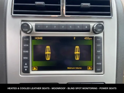 More photos of 2010 Lincoln MKX at Zeigler Ford of Lowell, MI