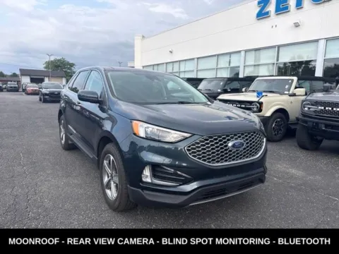 More photos of 2023 Ford Edge SEL at Zeigler Ford of Lowell, MI