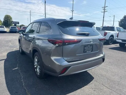 More photos of 2026 Toyota Highlander Platinum at Zeigler Ford of Lowell, MI