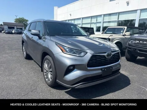 More photos of 2026 Toyota Highlander Platinum at Zeigler Ford of Lowell, MI