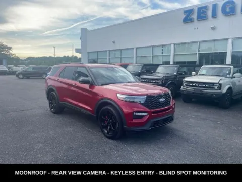 More photos of 2023 Ford Explorer ST at Zeigler Ford of Lowell, MI
