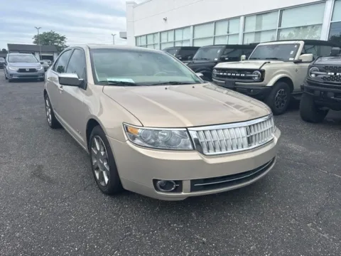 Photos of 2007 Lincoln MKZ for sale in Lowell, MI at Zeigler Ford of Lowell