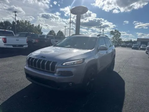 More photos of 2017 Jeep Cherokee Limited at Zeigler Ford of Lowell, MI