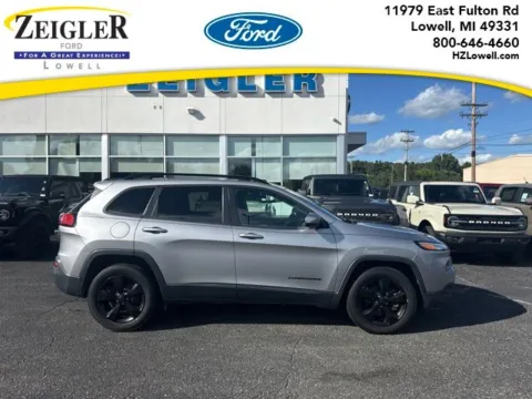 Silver 2017 Jeep Cherokee Limited for sale in Lowell, MI