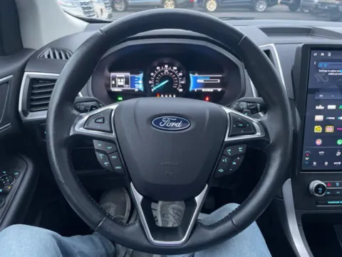 Another view of 2024 Ford Edge SEL for sale in Lowell, MI at Zeigler Ford of Lowell