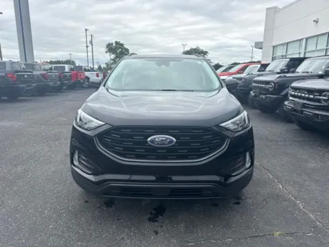 Another view of 2024 Ford Edge SEL for sale in Lowell, MI at Zeigler Ford of Lowell