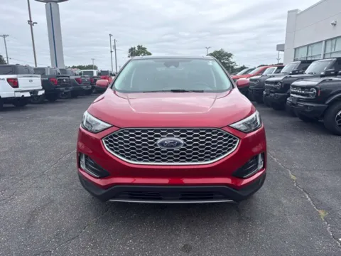Another view of 2024 Ford Edge SEL for sale in Lowell, MI at Zeigler Ford of Lowell